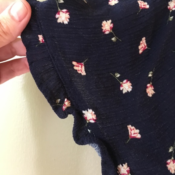 SOLD 🔮Nordstrom button down work shirt - Picture 2 of 5